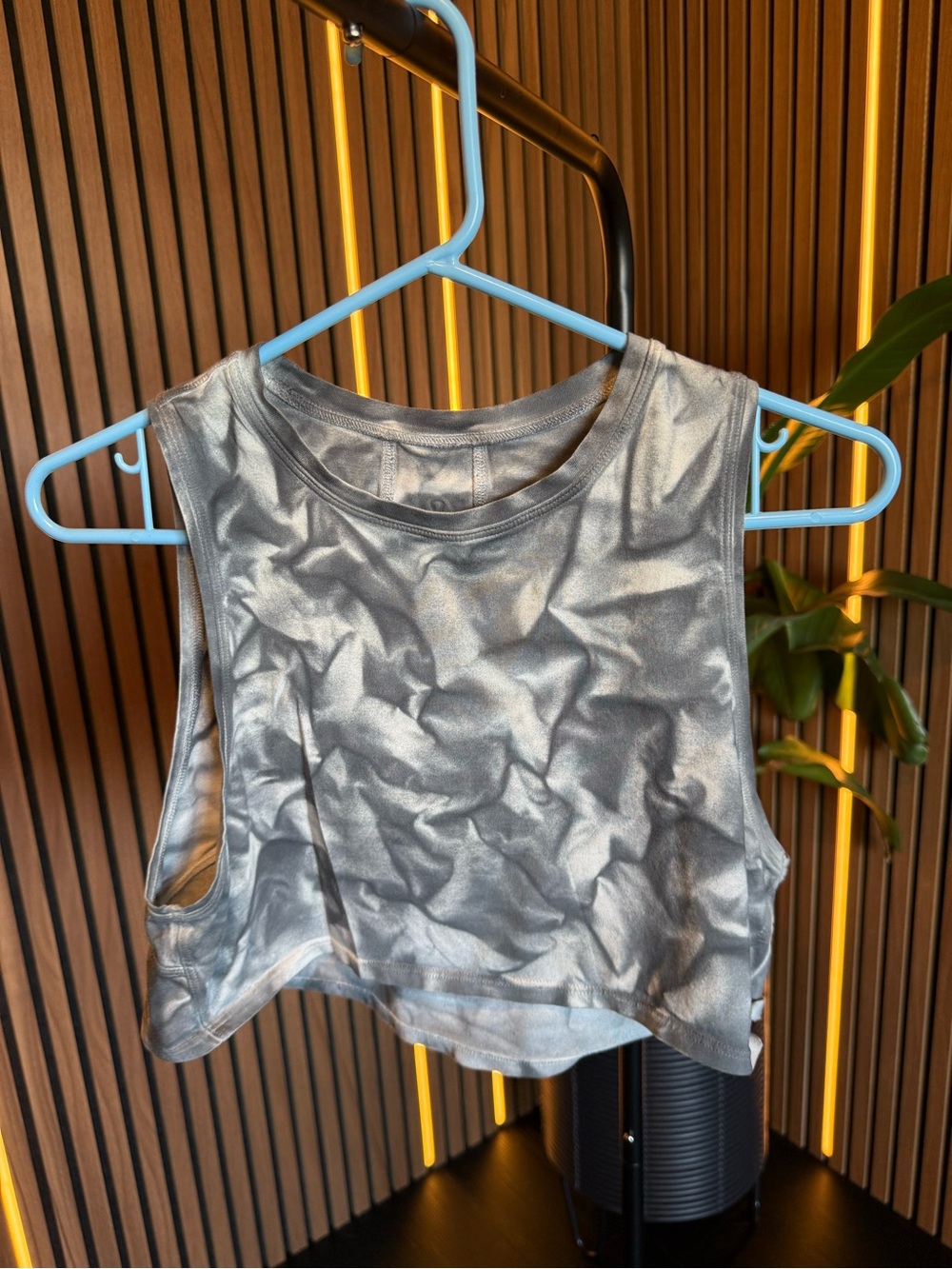 Lululemon Women’s Cropped Tank Top Size 6